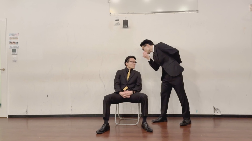 日常動作 #001〈スーツ動画・写真資料〉