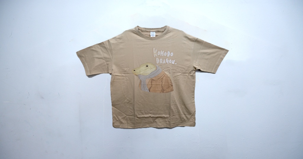 【未使用新品】コモドドラゴン ビッグシルエット Tシャツ ヴィンテージメイク風 サンドベージュ S~Lサイズ