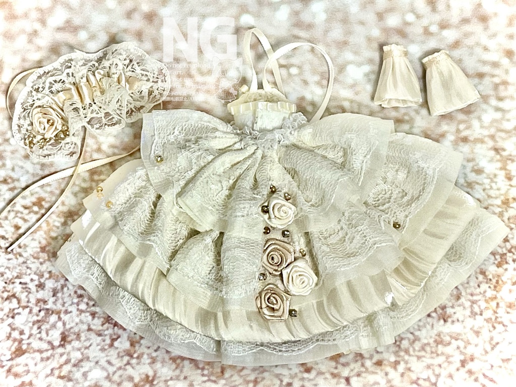 【10時25分(土)21時〜】クラシックベージュドレス