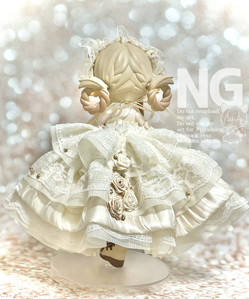 【10時25分(土)21時〜】クラシックベージュドレス