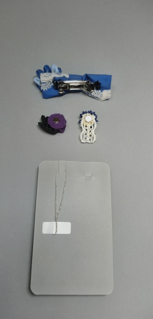 福袋(No.1)ドールとお揃いデザインのブローチ&ストラップ＋アクセ3点