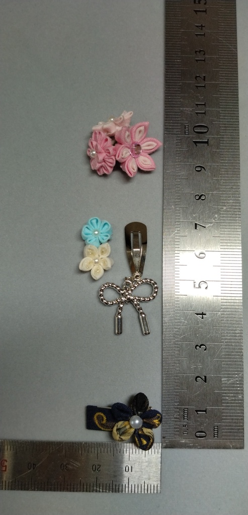 福袋(No.3)ドールとお揃いデザインのブローチ&ストラップ＋アクセ3点