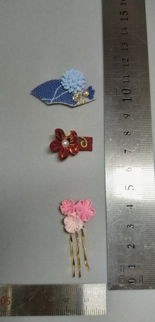 福袋(No.6)ドールとお揃いデザインのブローチ&ストラップ＋アクセ3点