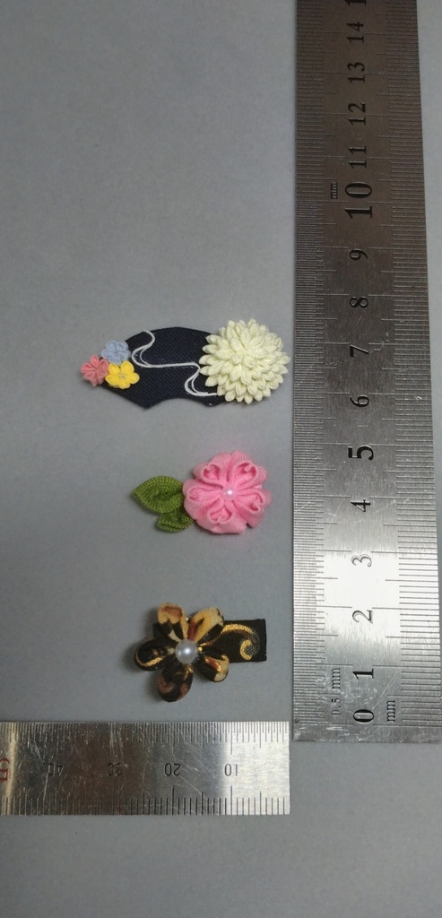 福袋(No.13)ドールとお揃いデザインのブローチ&ストラップ＋アクセ3点