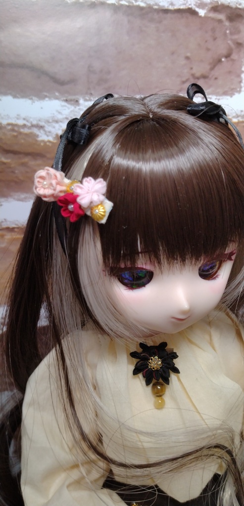 小さな華のヘアクリップ(No.311)