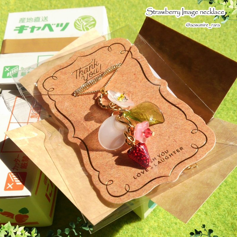 イチゴイメージネックレス