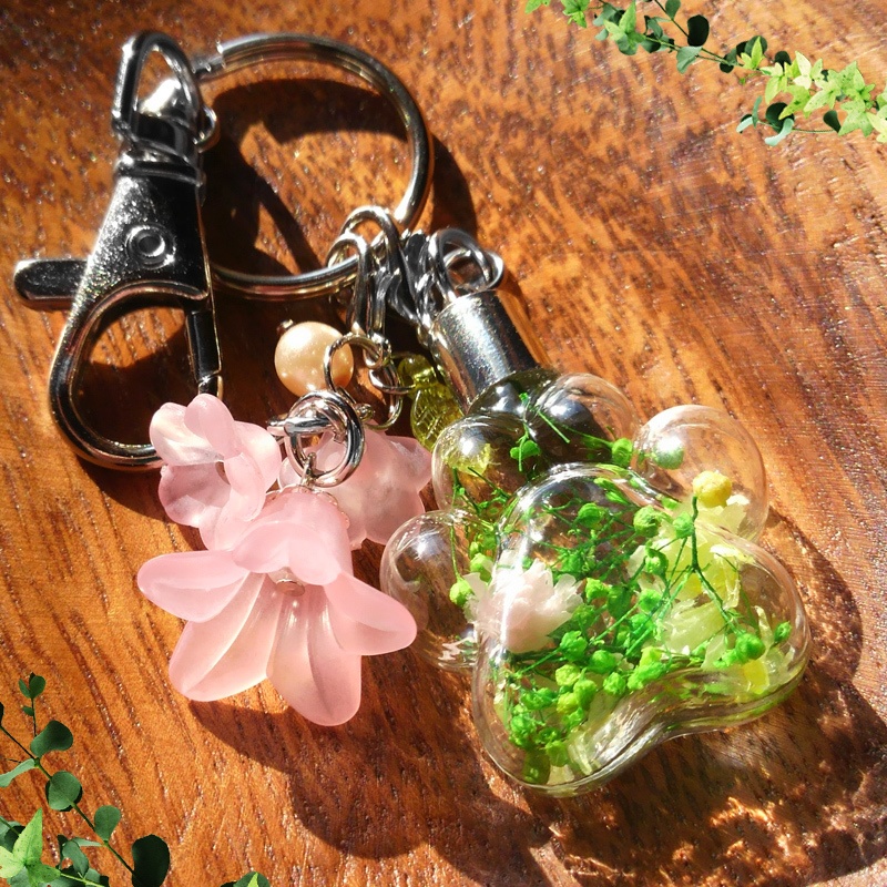 ピンクキャット&肉球型フラワーボトルチャーム