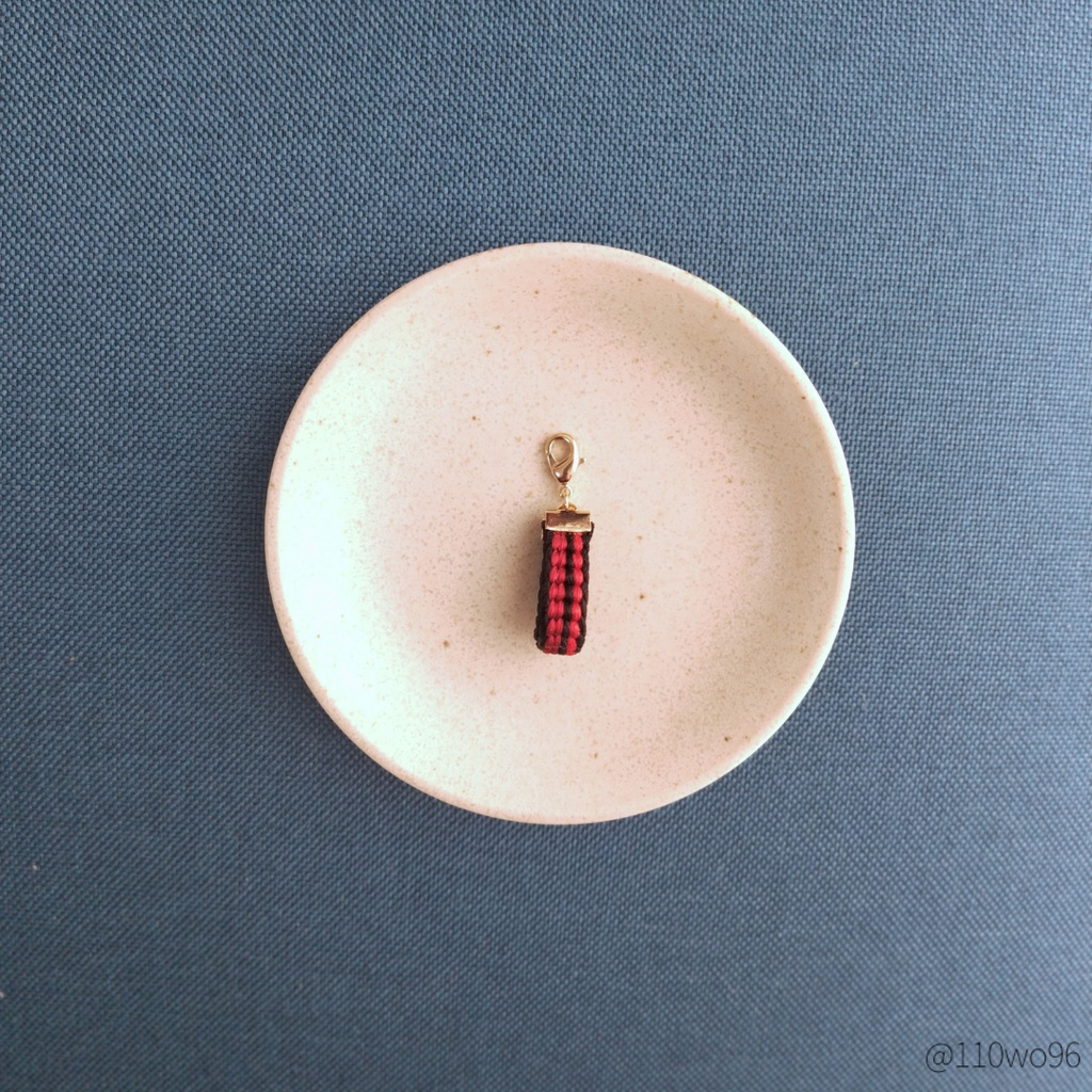 刀剣乱舞　加州清光カラーイメージ　組紐チャーム