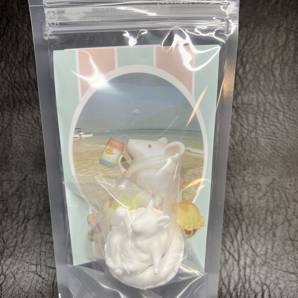 ビキニねずみ（白レジン版キット)