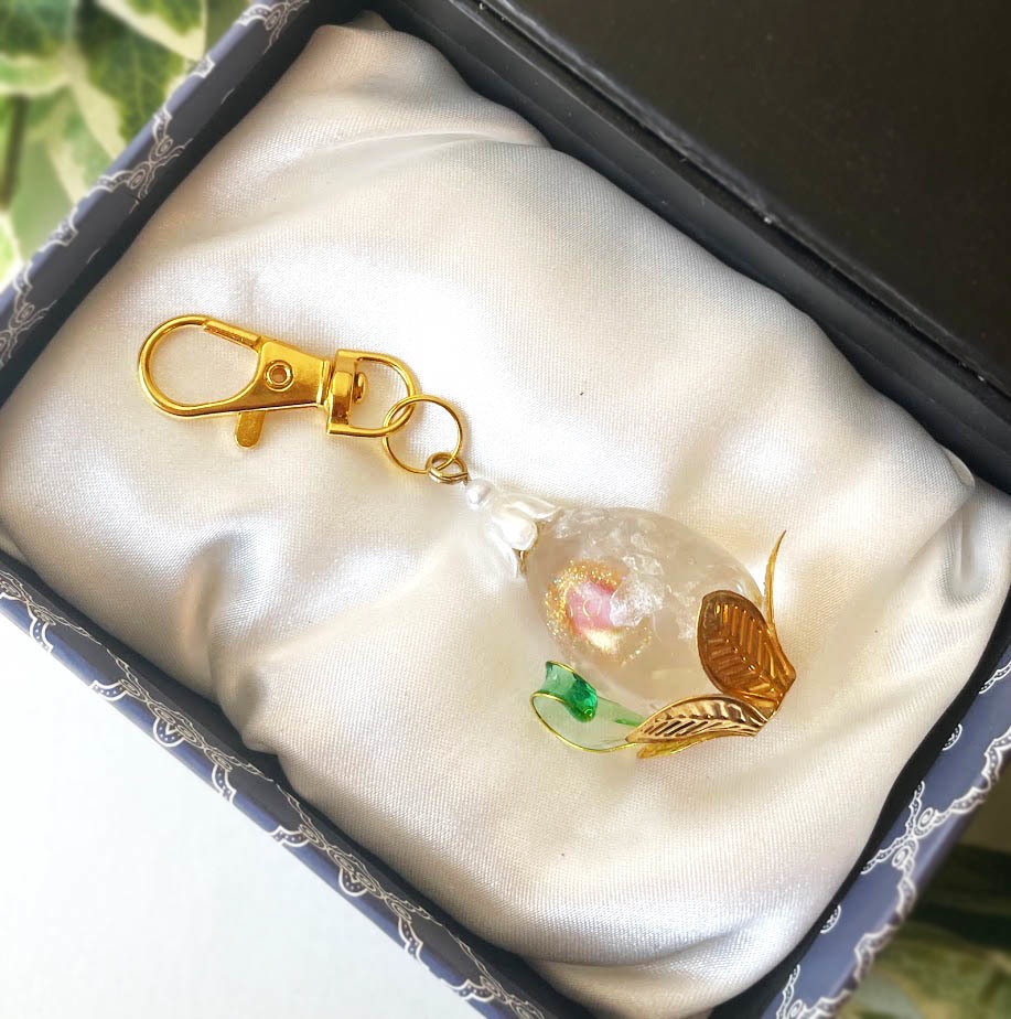 精霊の卵キーホルダー★白