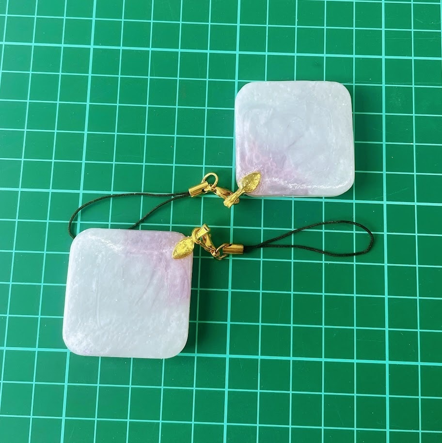 ★コラボ商品★VRChatアバタータトゥーデザインのレジンスラップ★紫サソリ