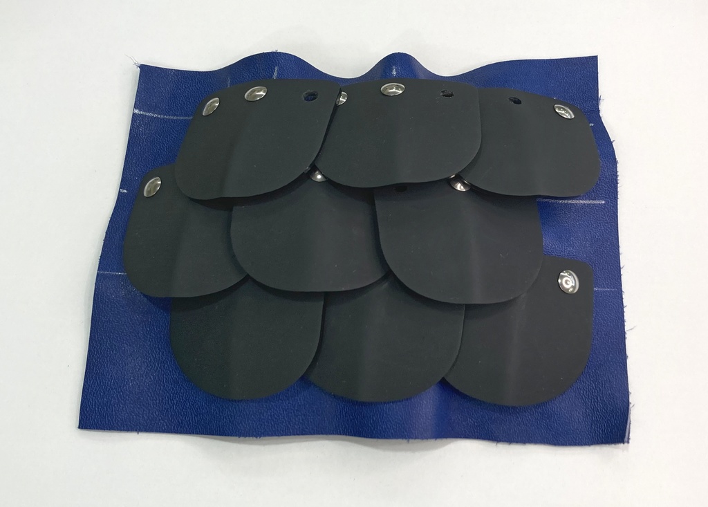 PVCスケイルプレート 2mm 0.5kg(約100枚)