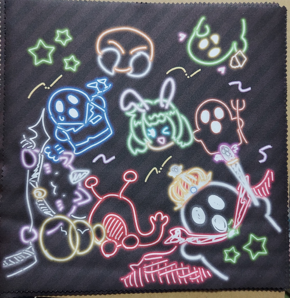 ネオンらくがき・モンスター柄めがねふき