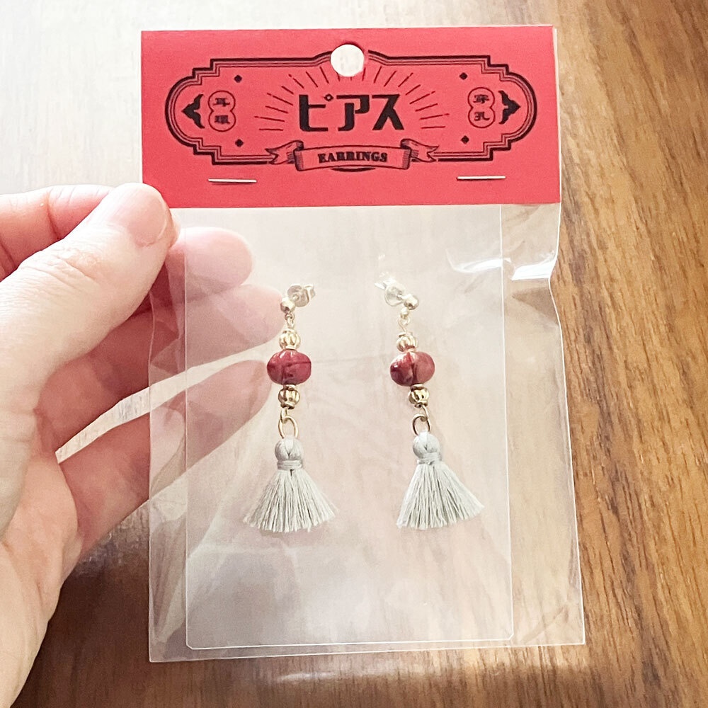 ランタン風ピアス（赤×グレー）（イヤリングに変更可）