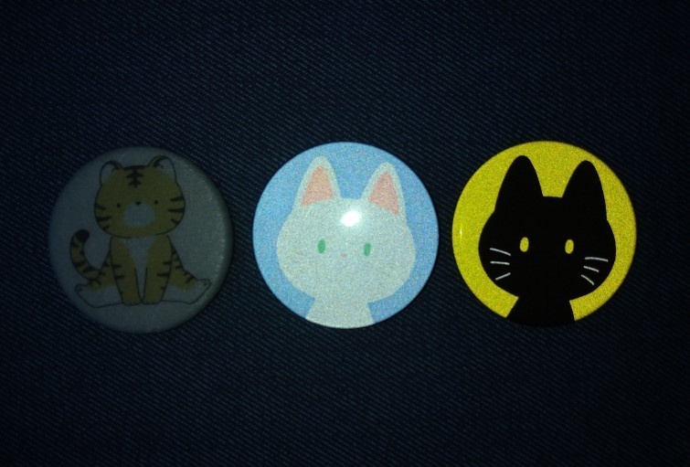 猫リフレクター缶バッジ