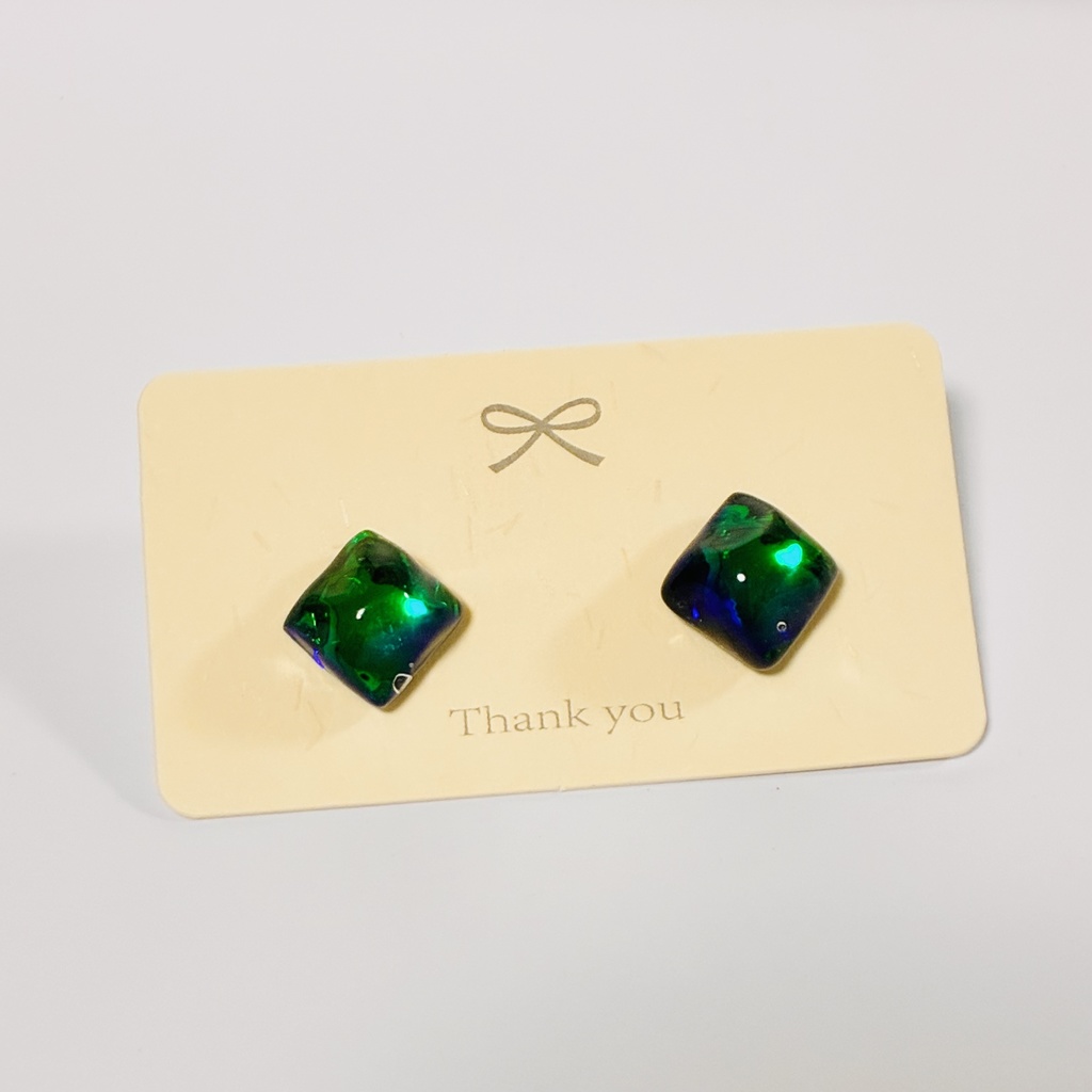 深碧のきらめき