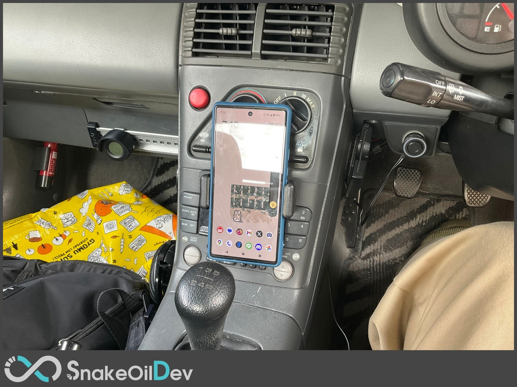 ホンダ ビート スマホホルダー・メディアボタン・カードホルダー