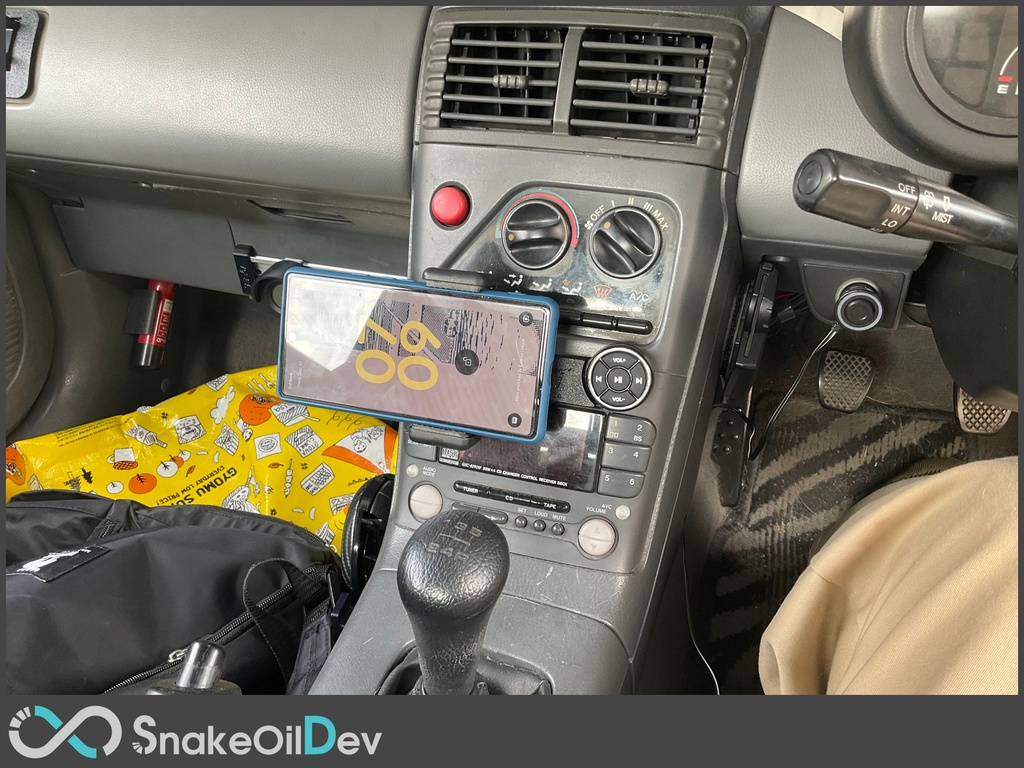 ホンダ ビート スマホホルダー・メディアボタン・カードホルダー