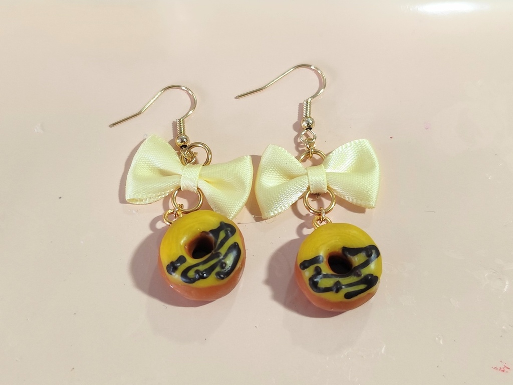 【こっこ様専用】概念ドーナツピアス【twst】