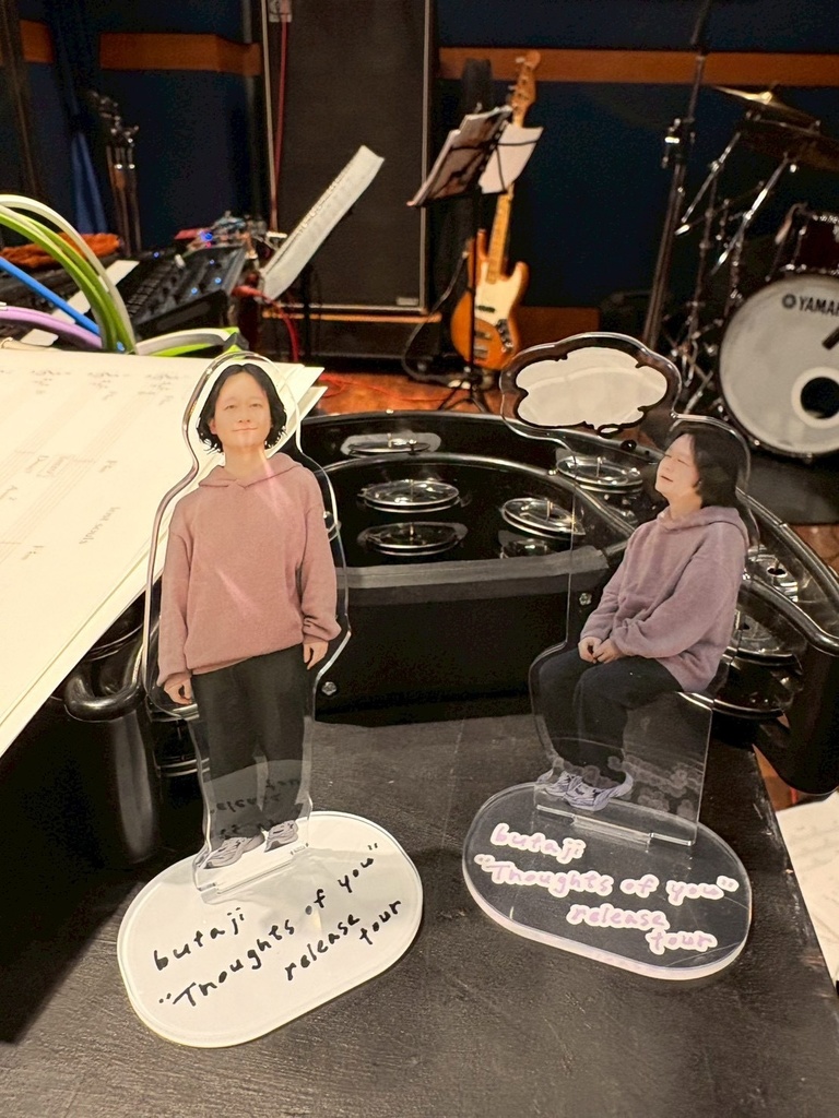 「Thoughts of You」ツアーアクスタ