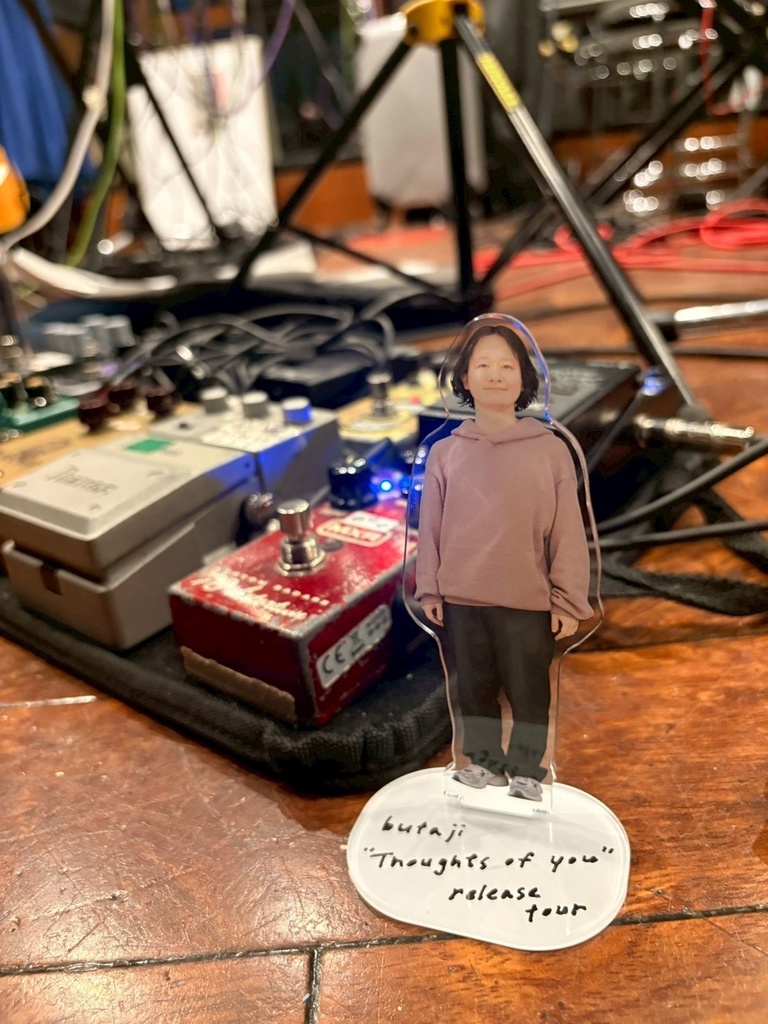 「Thoughts of You」ツアーアクスタ