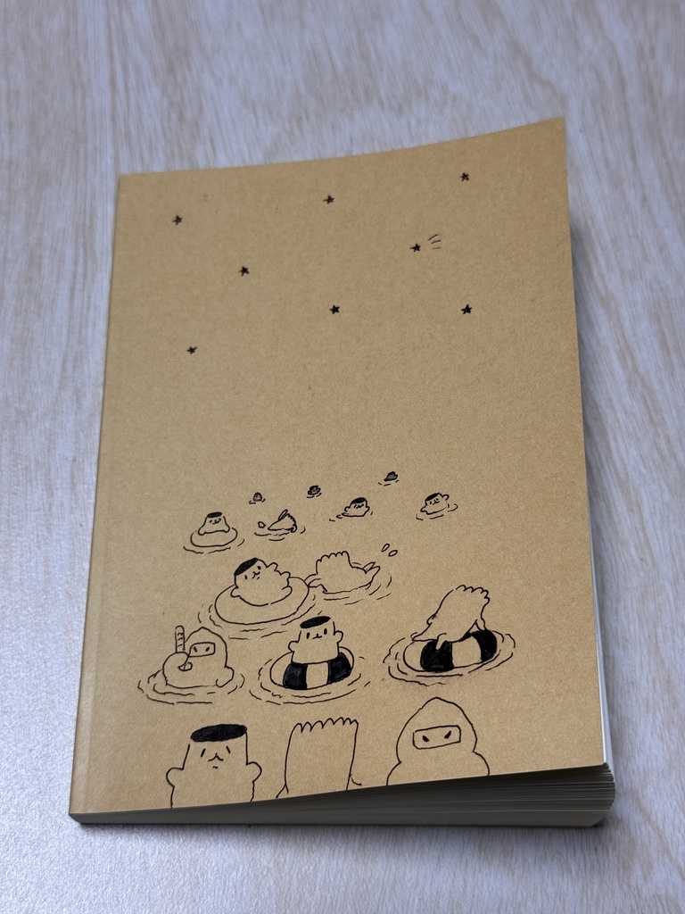 【全ページエンボス加工】文庫本ノート　海水浴エリンギ