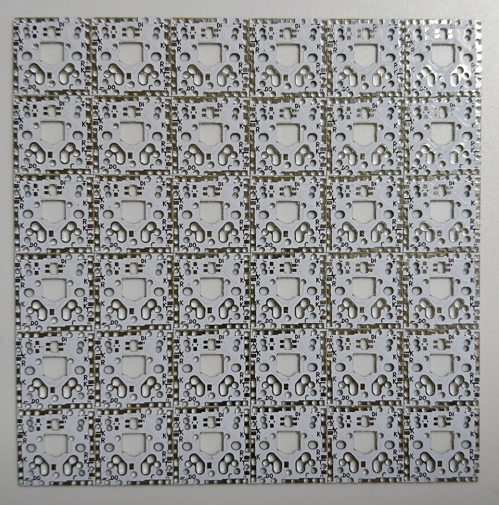 狭ピッチソルダジャンパ版無限の可能性基板