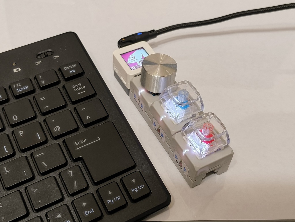 Stream Deckライクな画面付きマクロボタン | Chameleon Key ダウンロード版(ファームウェアのみ) HSBL-S100