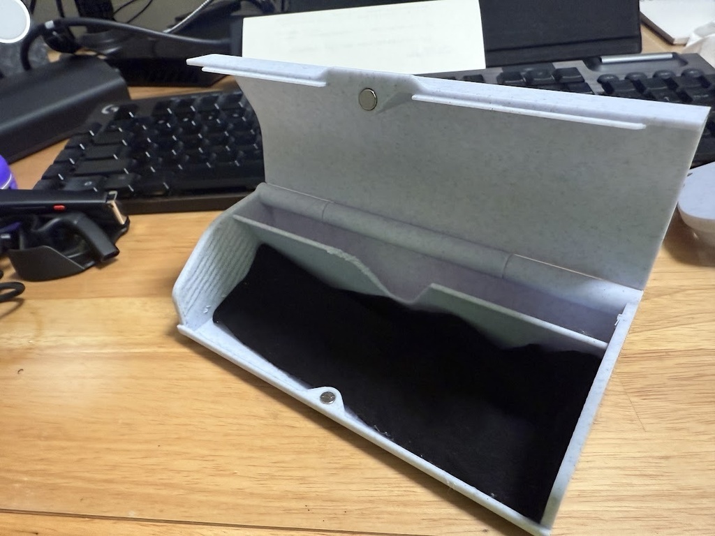 XREAL ONE / Air 2 / Pro 専用デスクケース