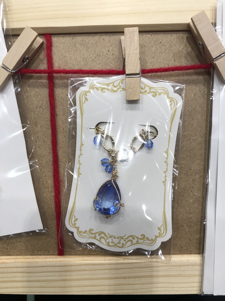 ネックレス、バッグチャーム