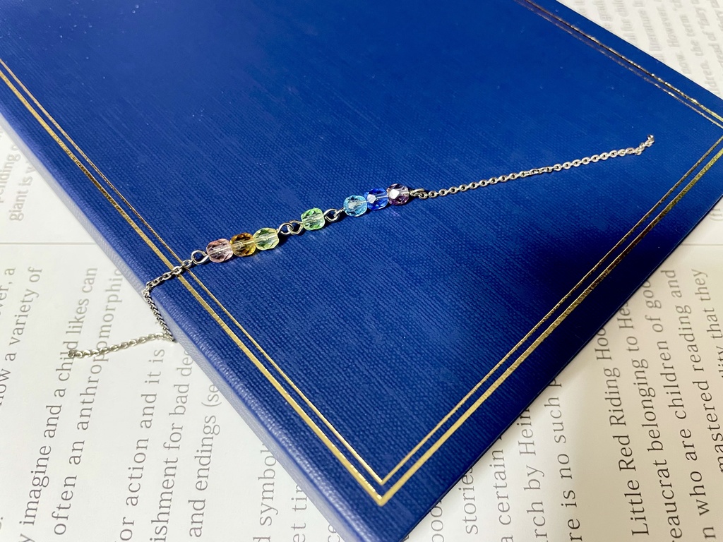 虹のブレスレット