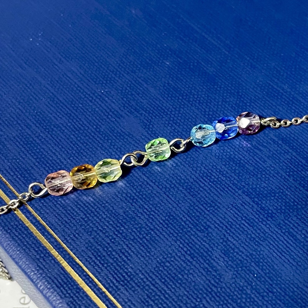 虹のブレスレット