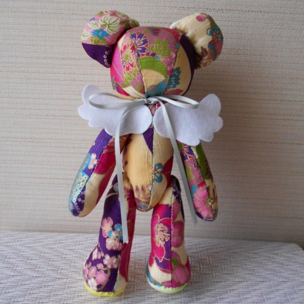 くまのぬいぐるみの『きくりさん』