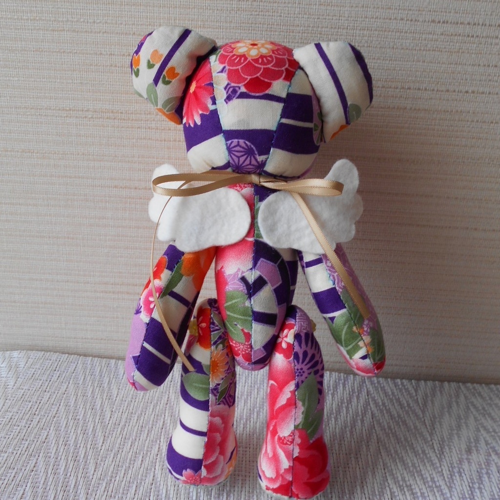 くまのぬいぐるみの『きくりさん』