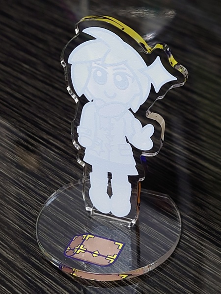 【ぽれん】倒れやすいアクスタの妹