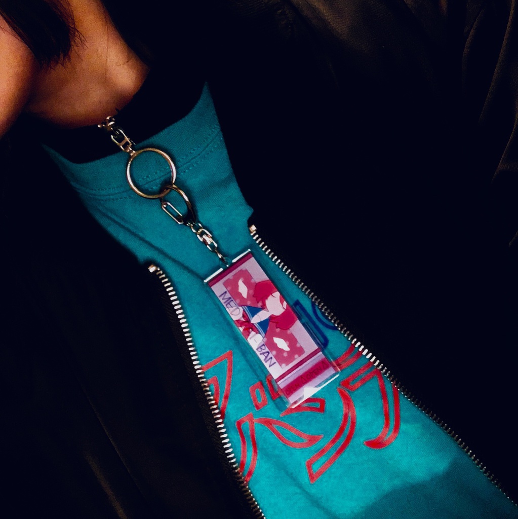 【説明要確認】絆創膏風アクリルキーホルダー