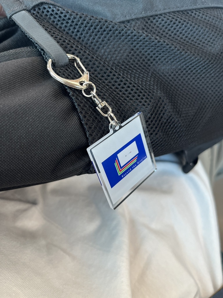 「Beyond the Display」 アルバムジャケットアクキー