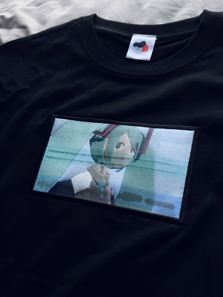 “ echo ”Tシャツ