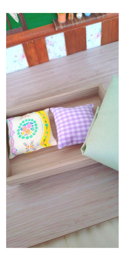 緑と花柄な背景ボード①