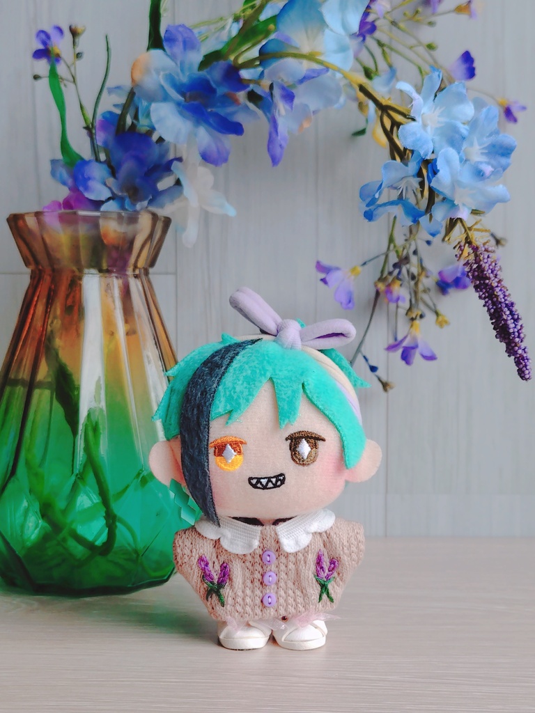 🌷お花の刺繍ニット