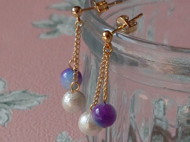 コットンパールとキャンディジェイドのピアス(ラベンダー)