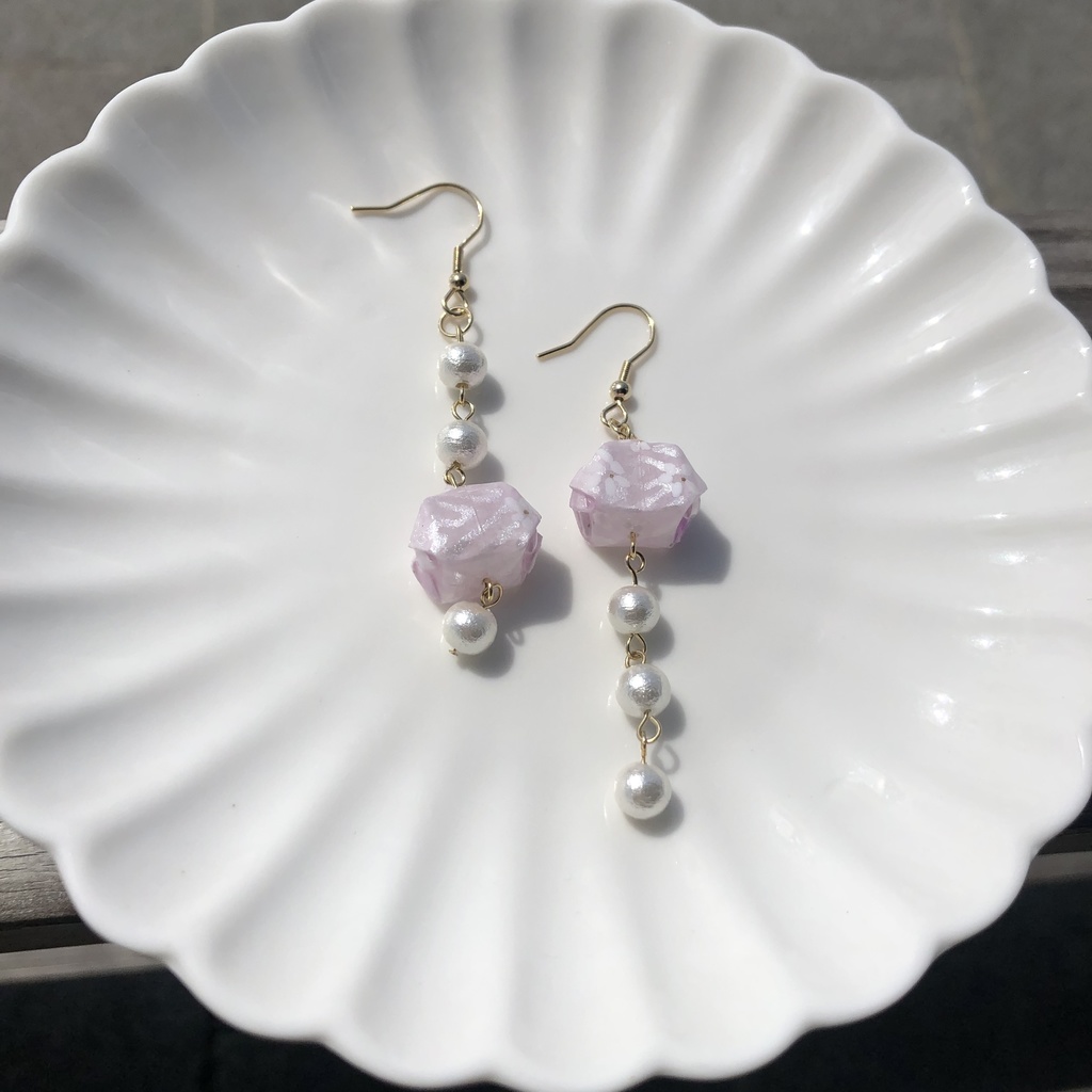 友禅ふうせんとコットンパールのピアス(イヤリング) 白藤色×浅紫