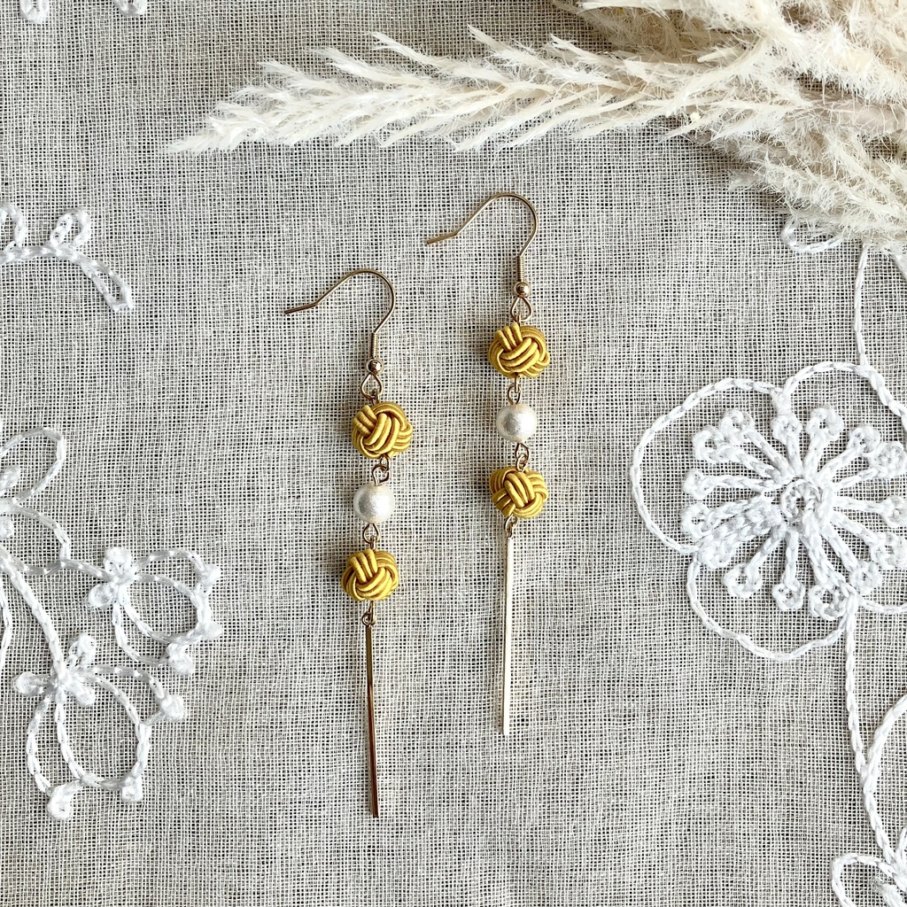 あわじ玉とコットンパールのピアス(イヤリング) 大人イエロー🟨