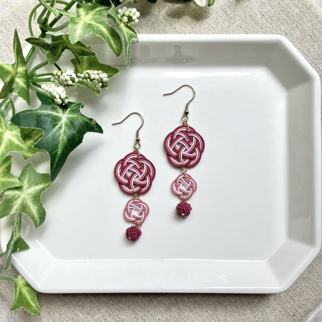 梅と菜の花のピアス(イヤリング) うめむらさき