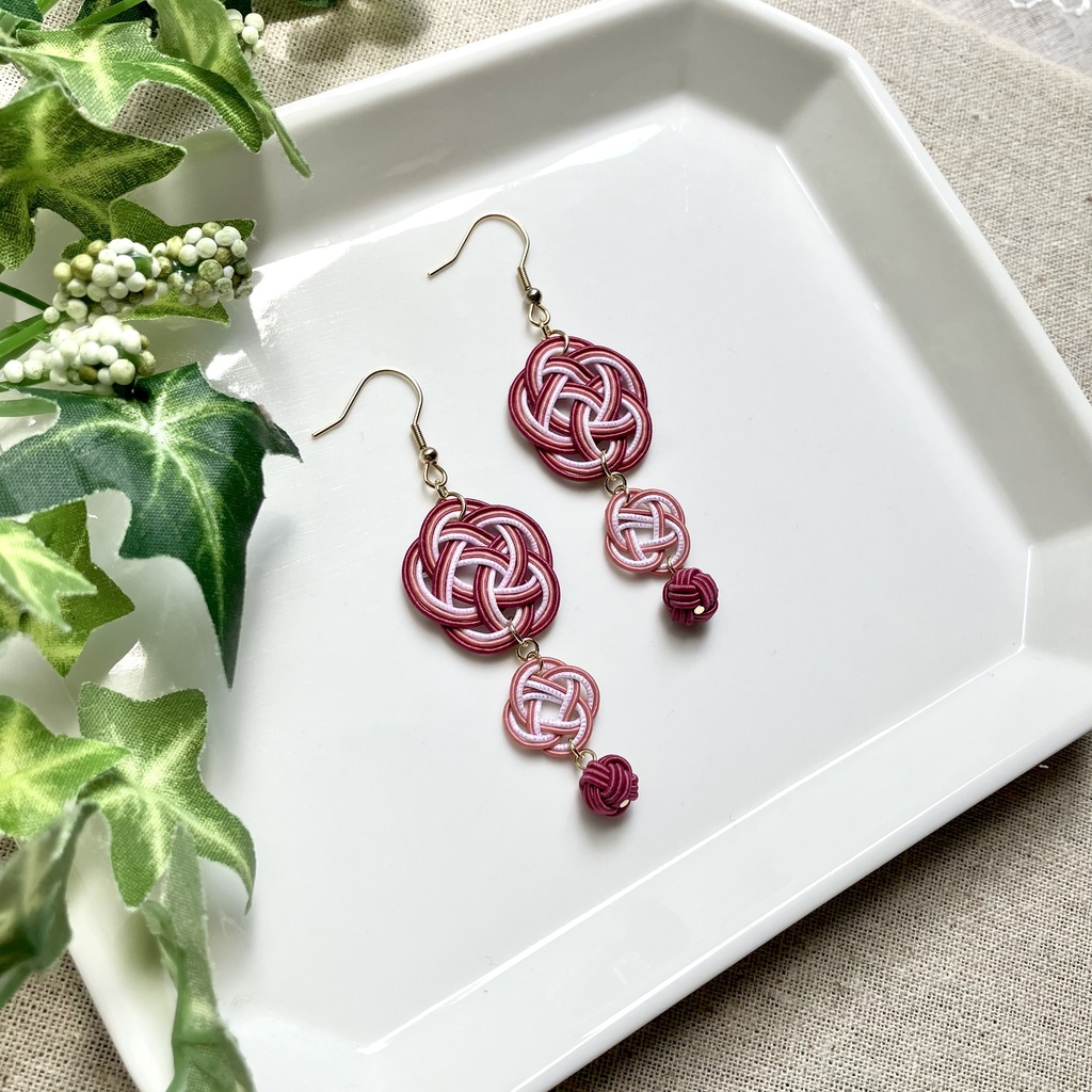 梅と菜の花のピアス(イヤリング) うめむらさき