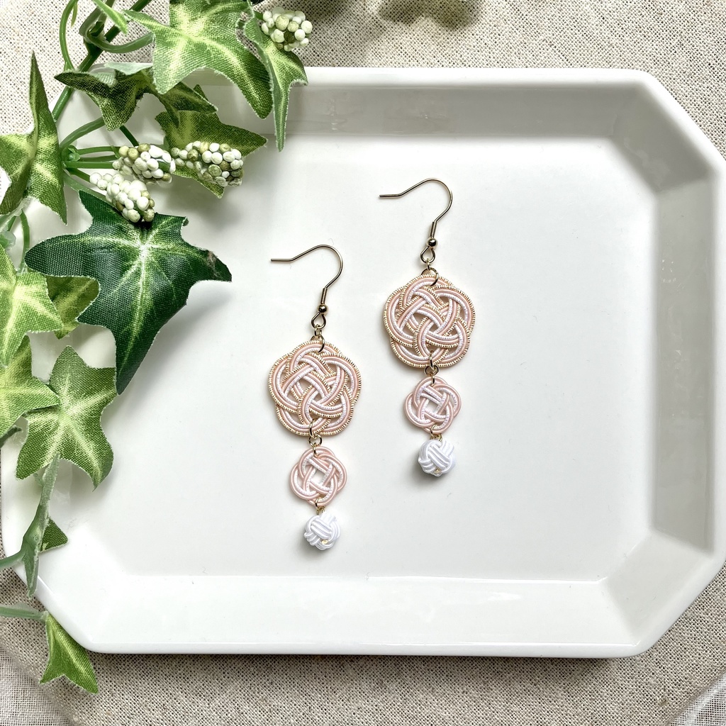 梅と菜の花のピアス(イヤリング) はいざくら