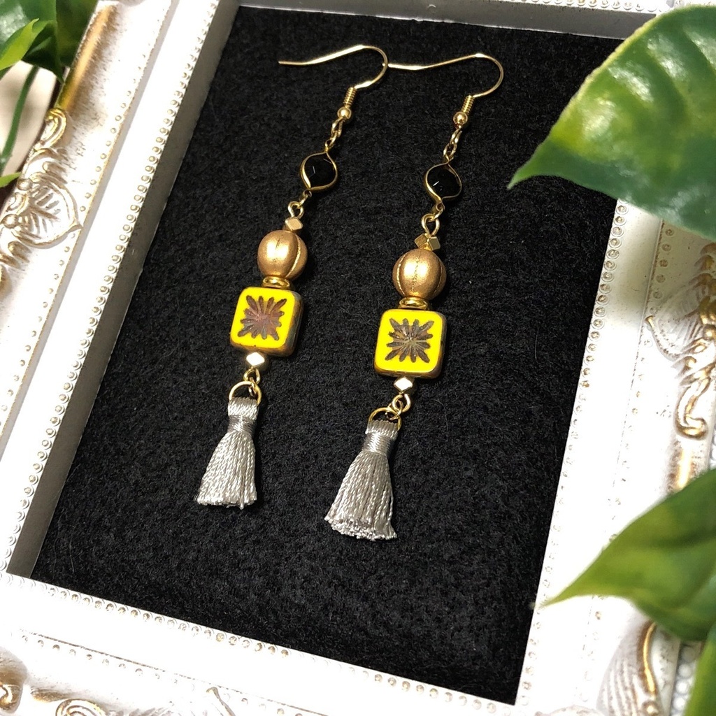 麻天狼イメージピアス