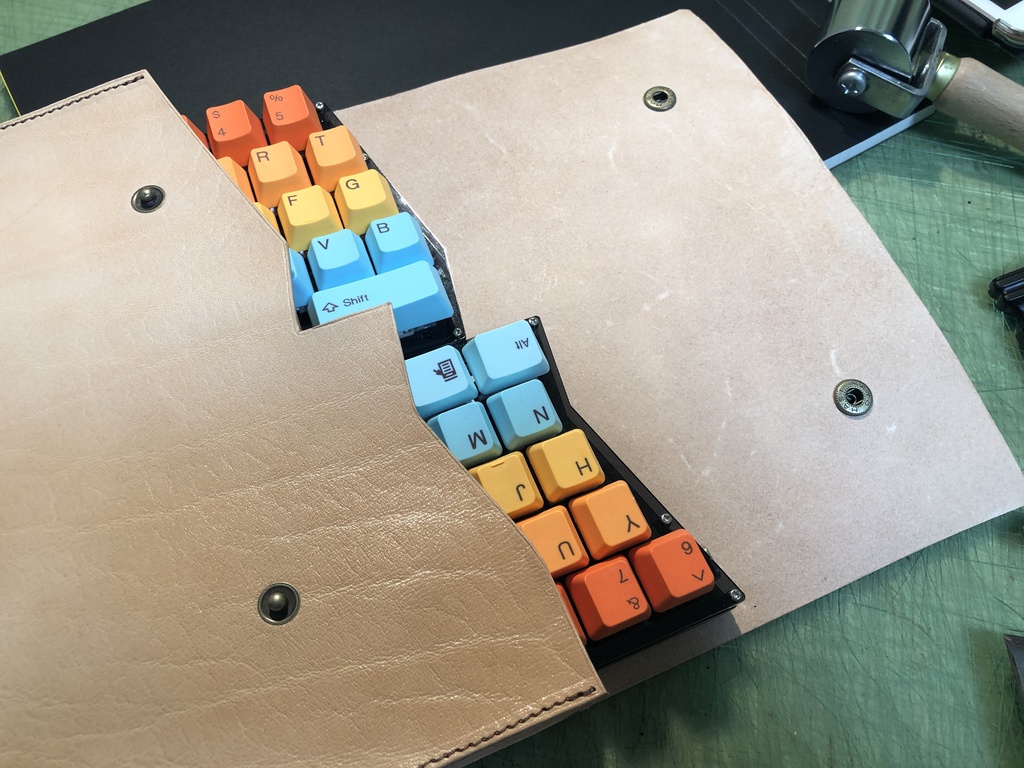 牛ヌメ本革キーボードケース mint60専用