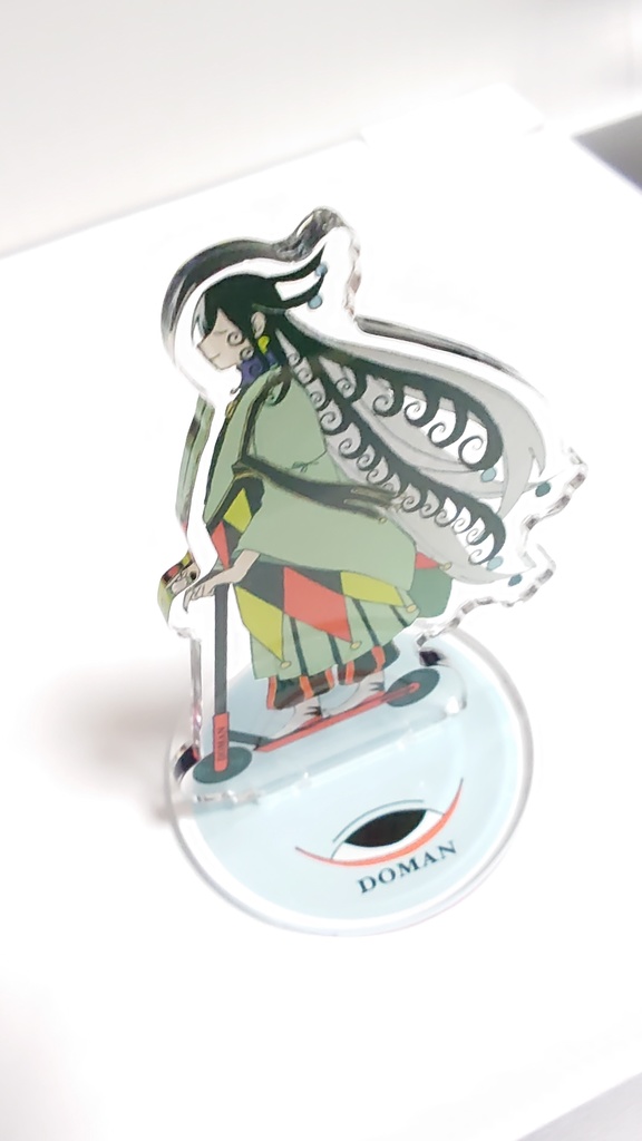 道満がキックボードに乗ってるアクスタ