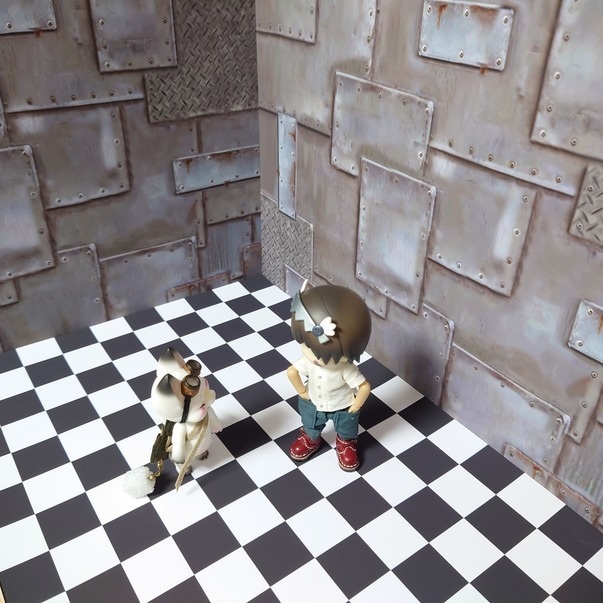 完成品 ベース+金属板入り床 白×黒チェック うちのこ部屋Lサイズ対応